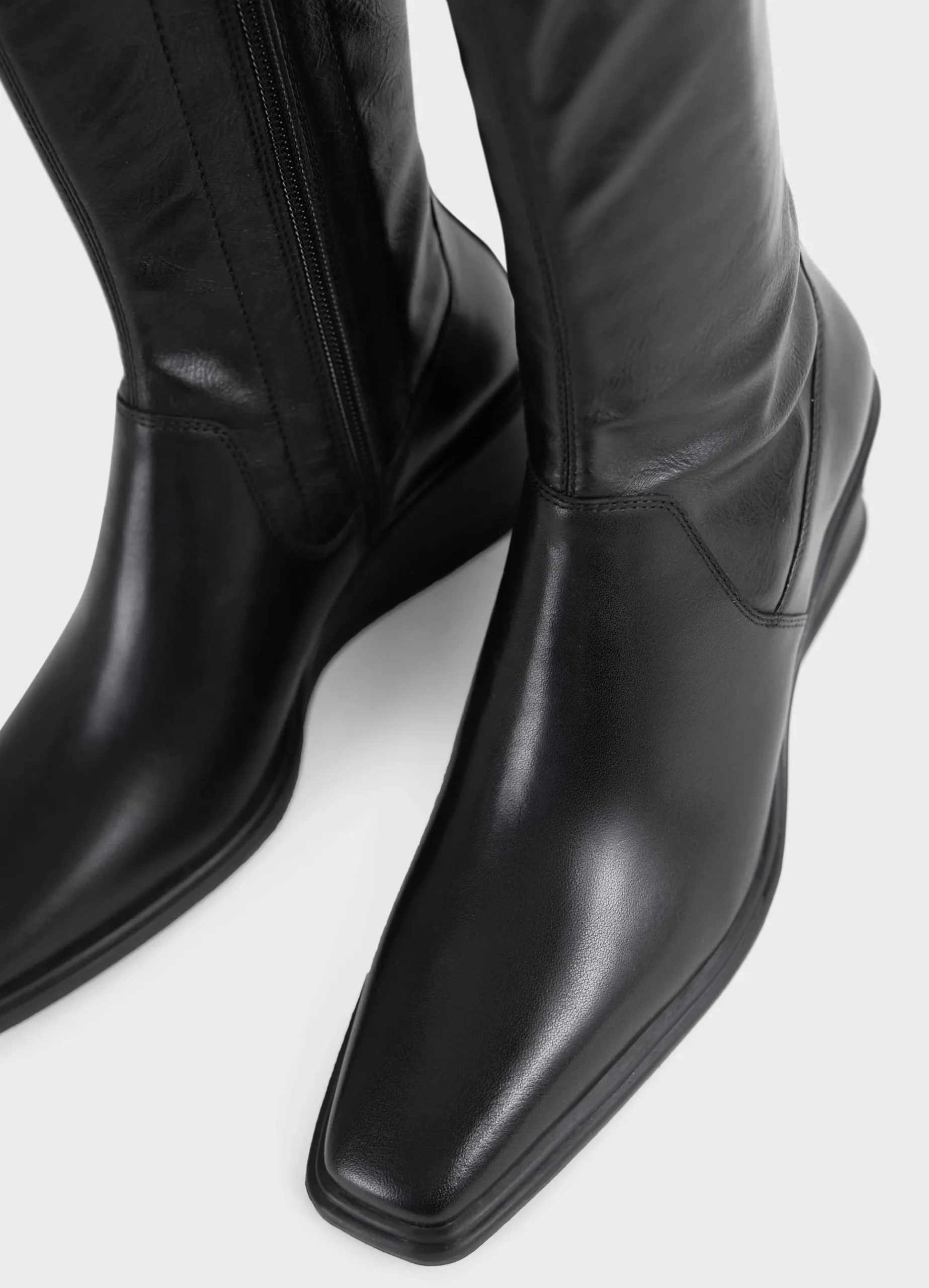 AINO BOOTS