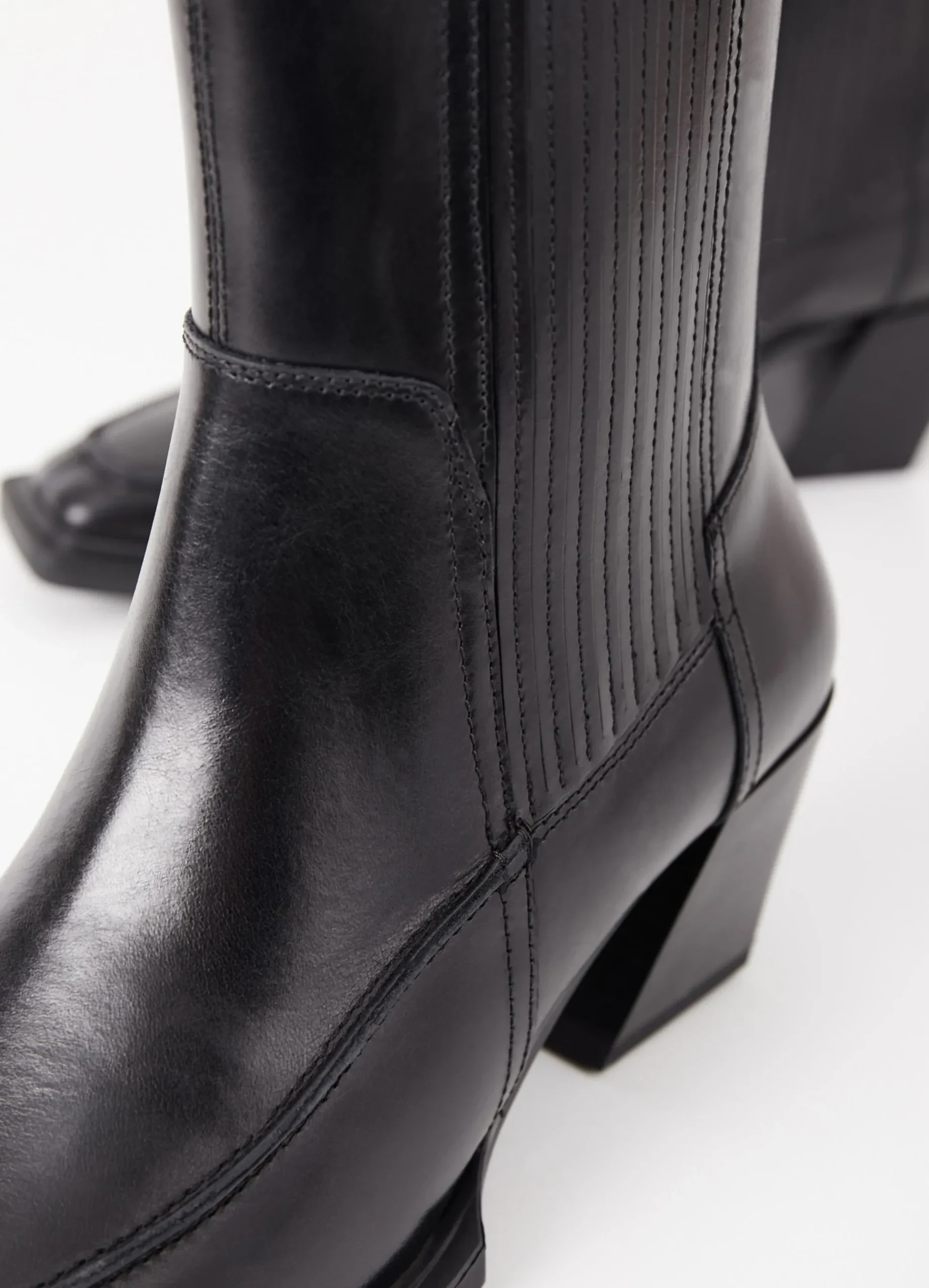 ALINA BOOTS