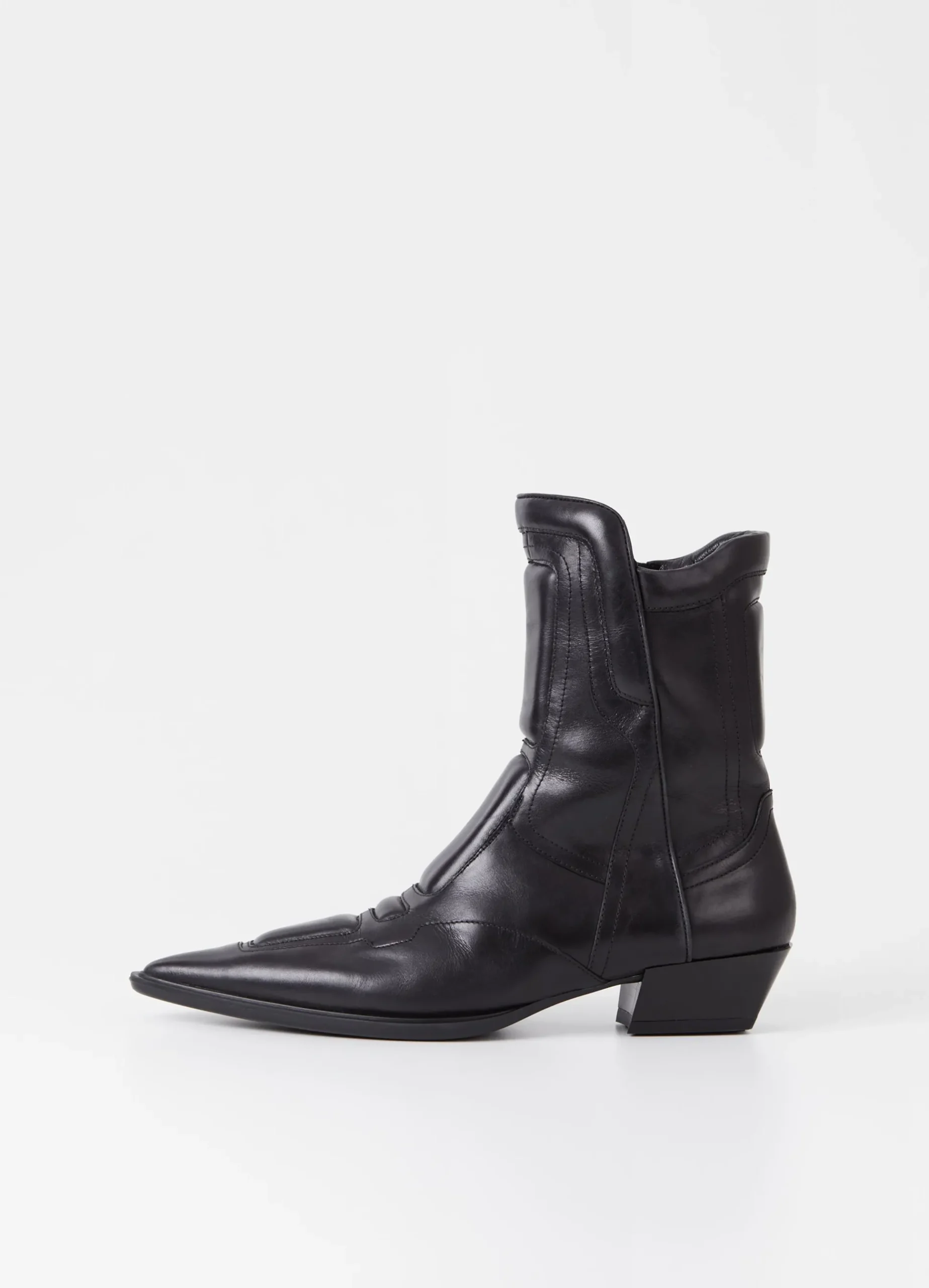 CASSIE BOOTS