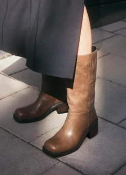 DANIELLA HÖGA STÖVLAR