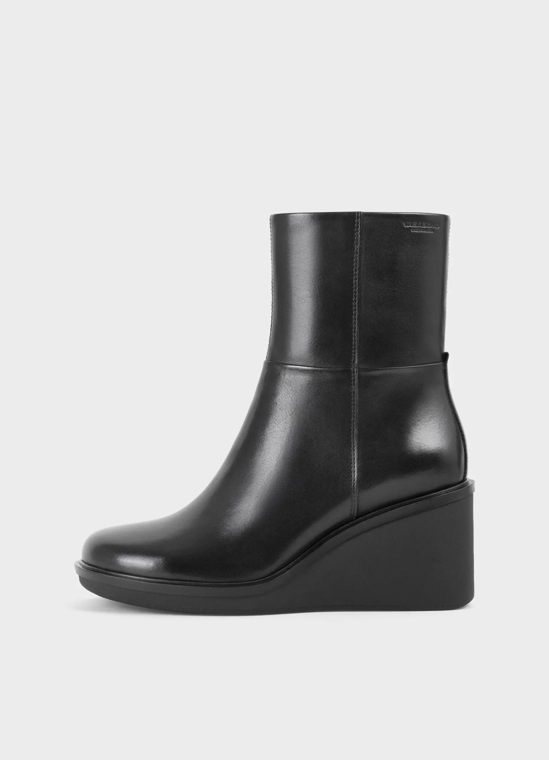 DEENA BOOTS