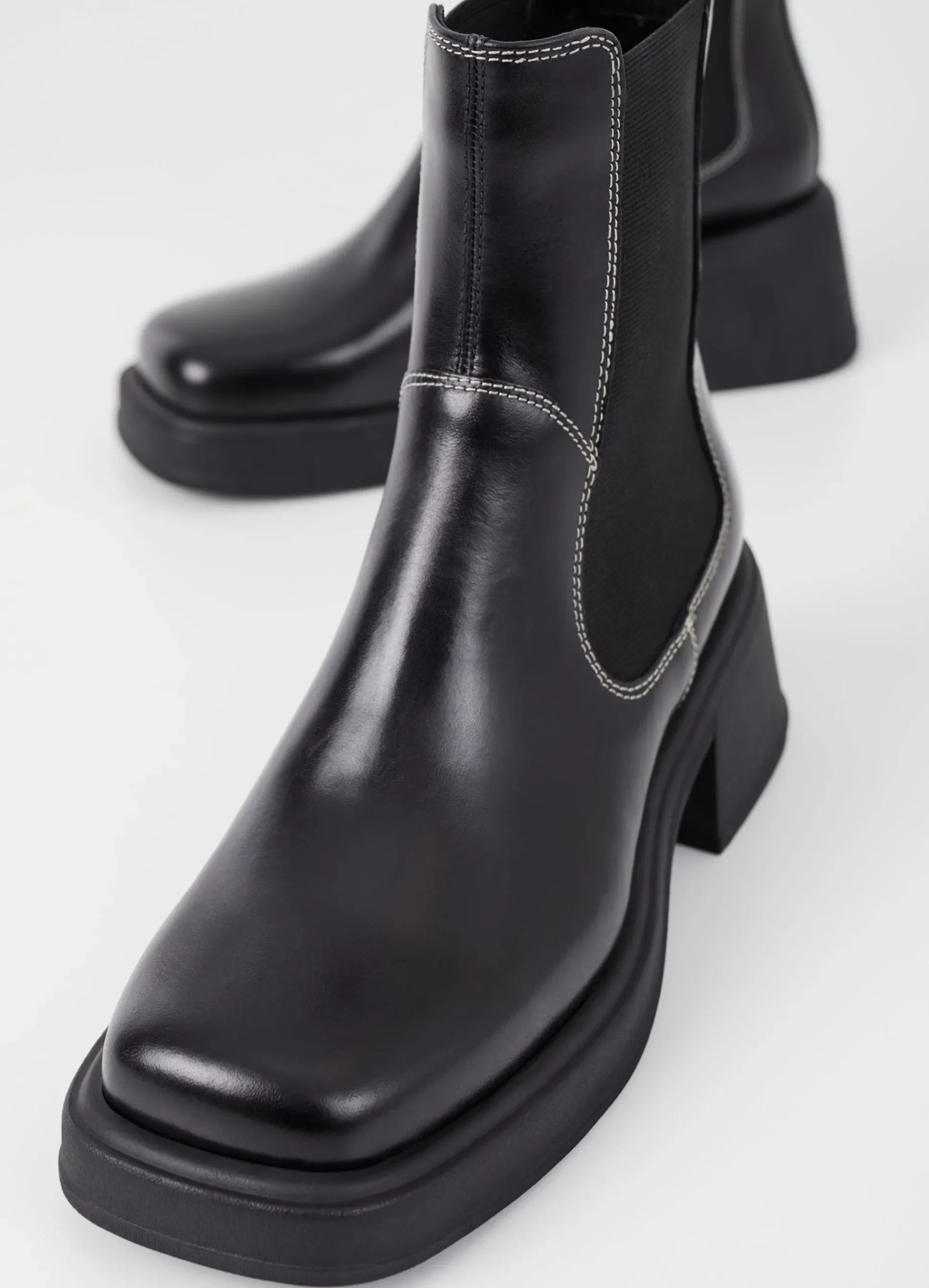 DORAH BOOTS