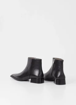 EIDA BOOTS