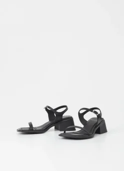 INES SANDALER