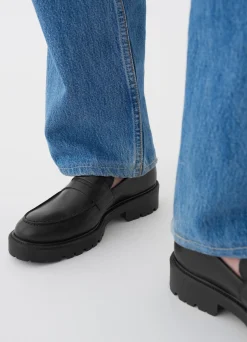 KENOVA LOAFERS