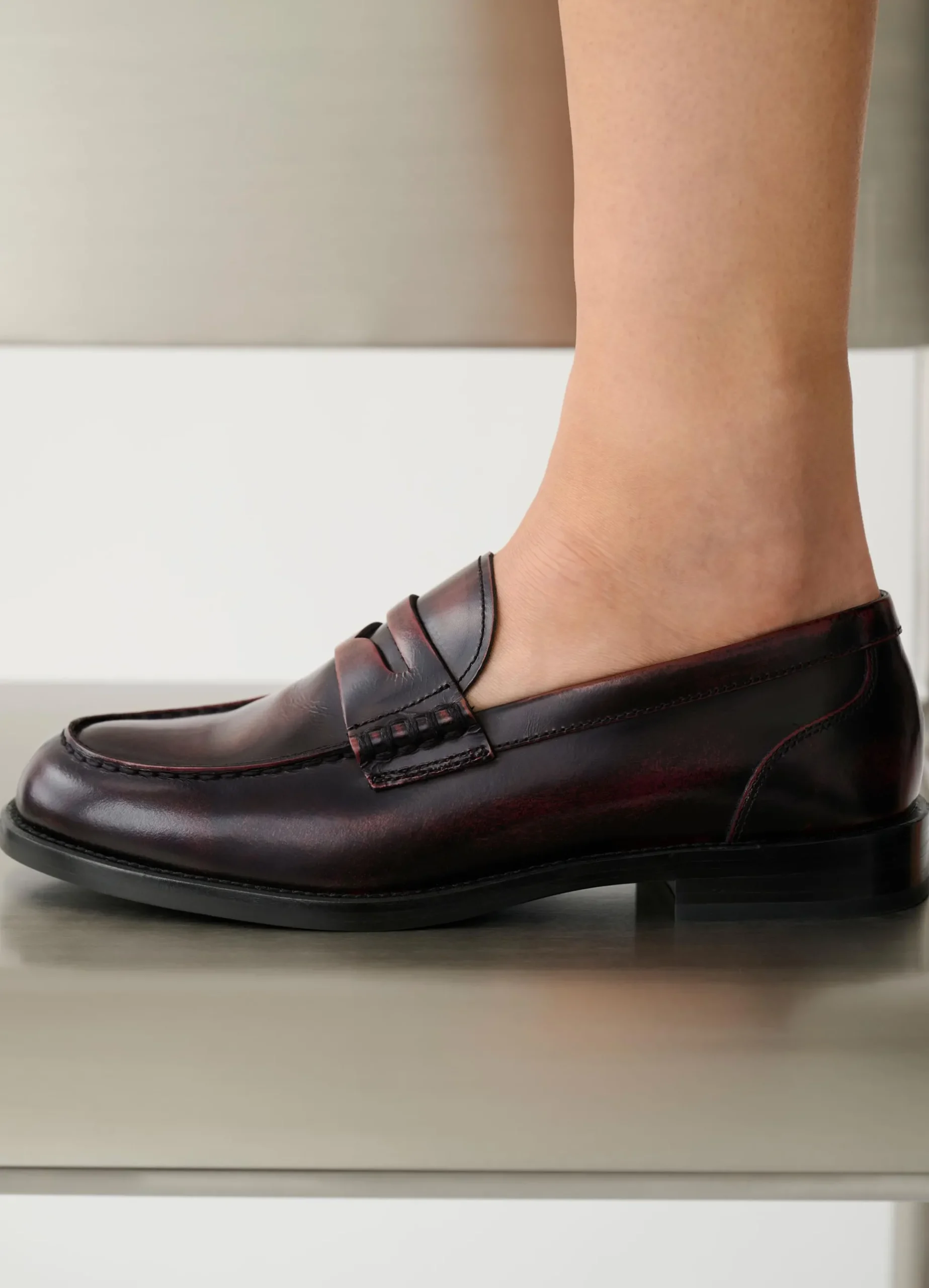 NAIMA LOAFERS