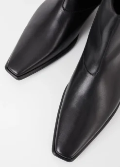 NELLA BOOTS