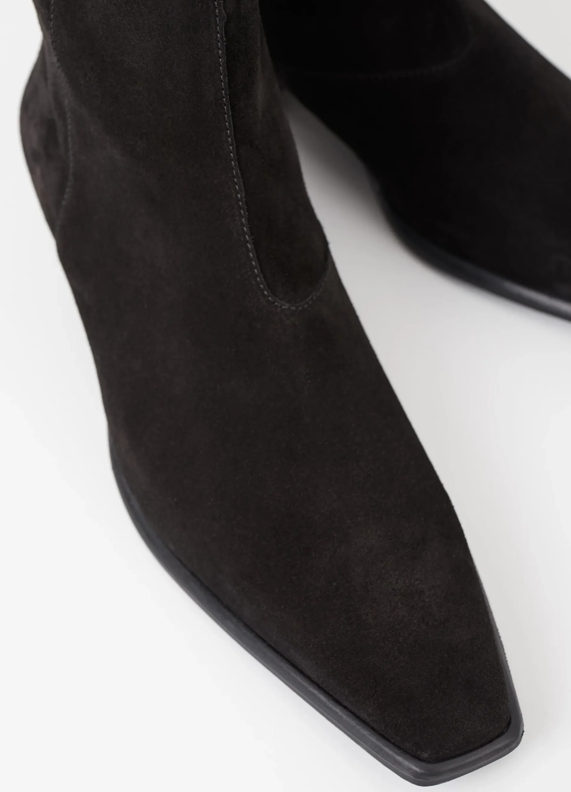 NELLA BOOTS