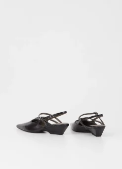 SONYA PUMPS