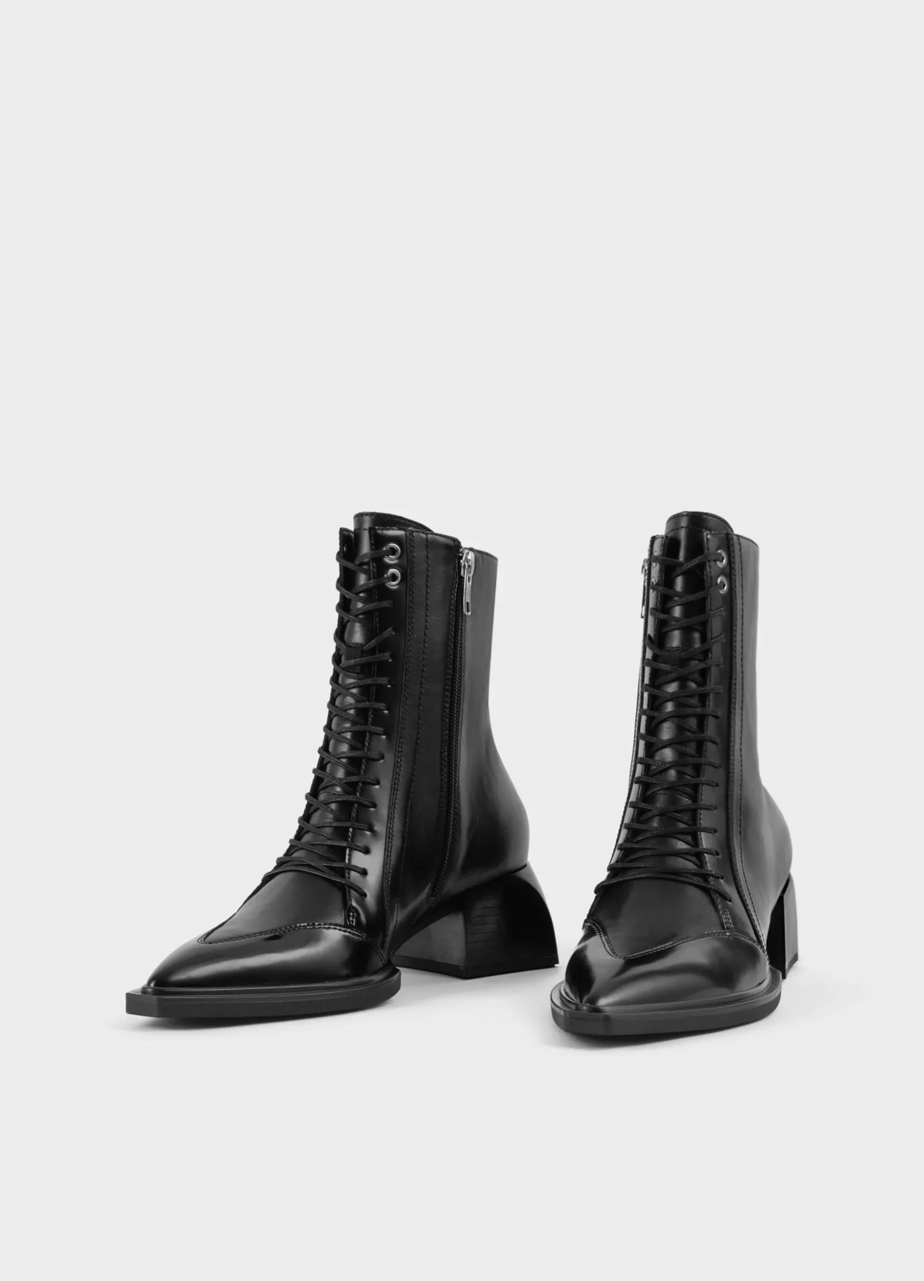 VIVIAN BOOTS