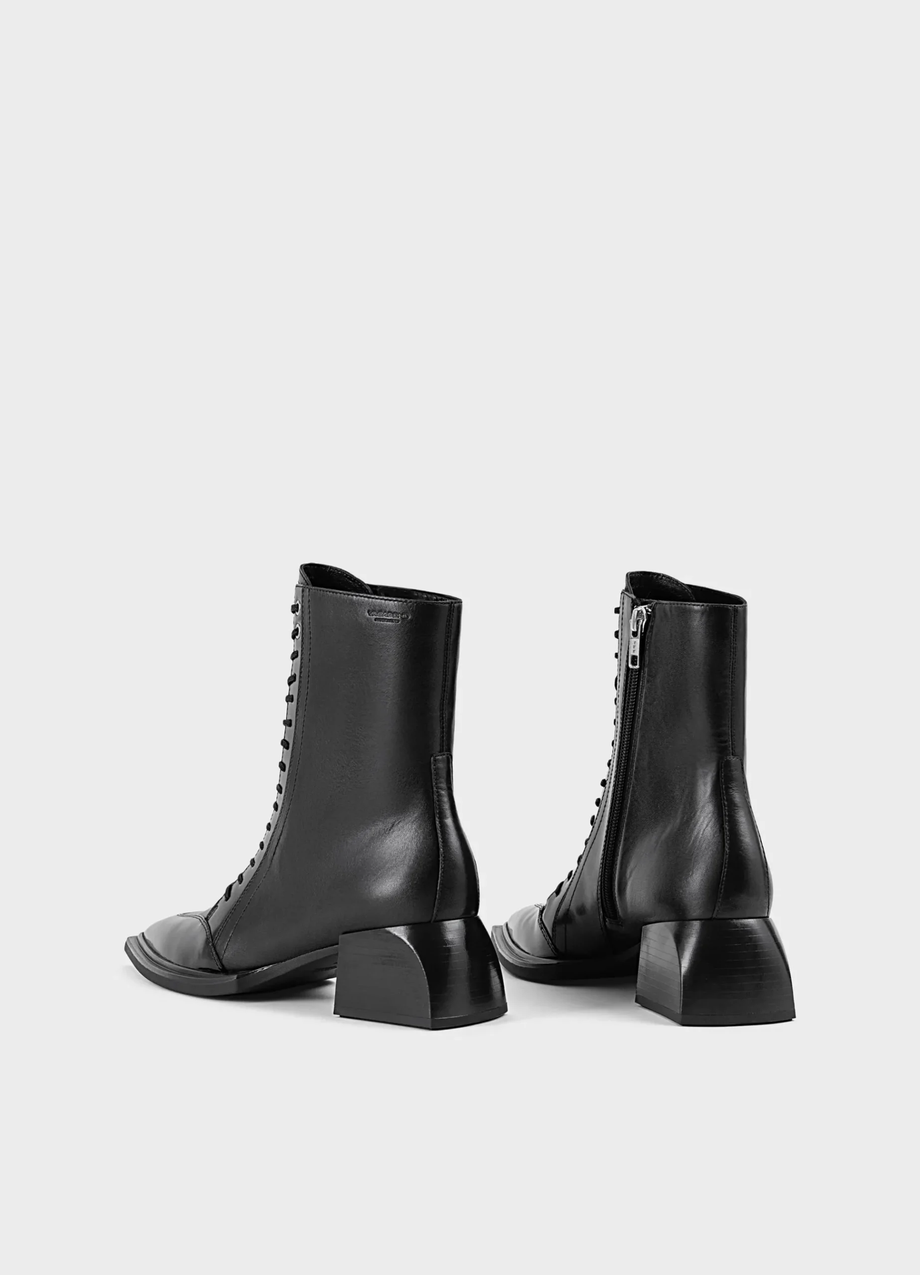 VIVIAN BOOTS