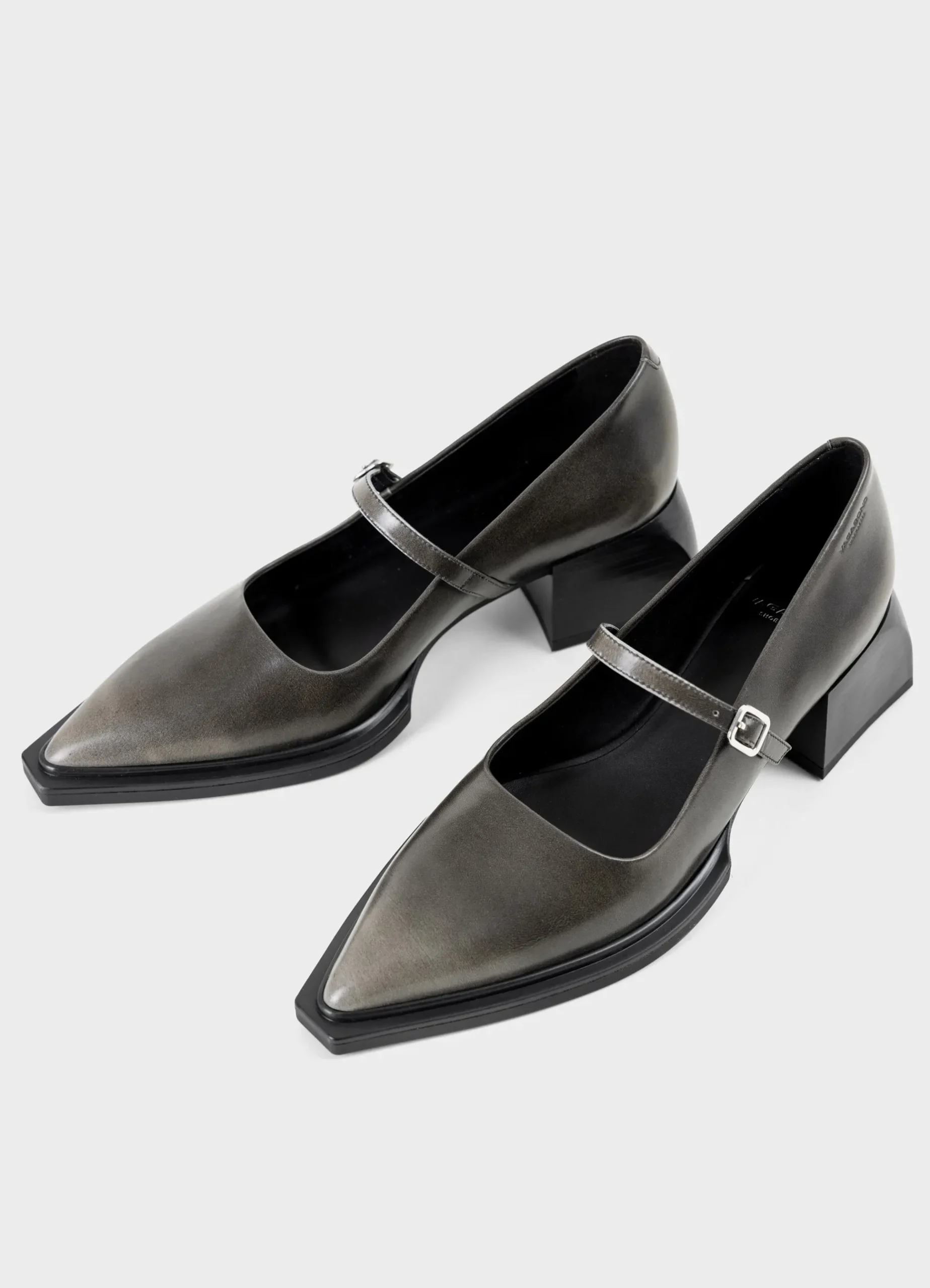 VIVIAN PUMPS