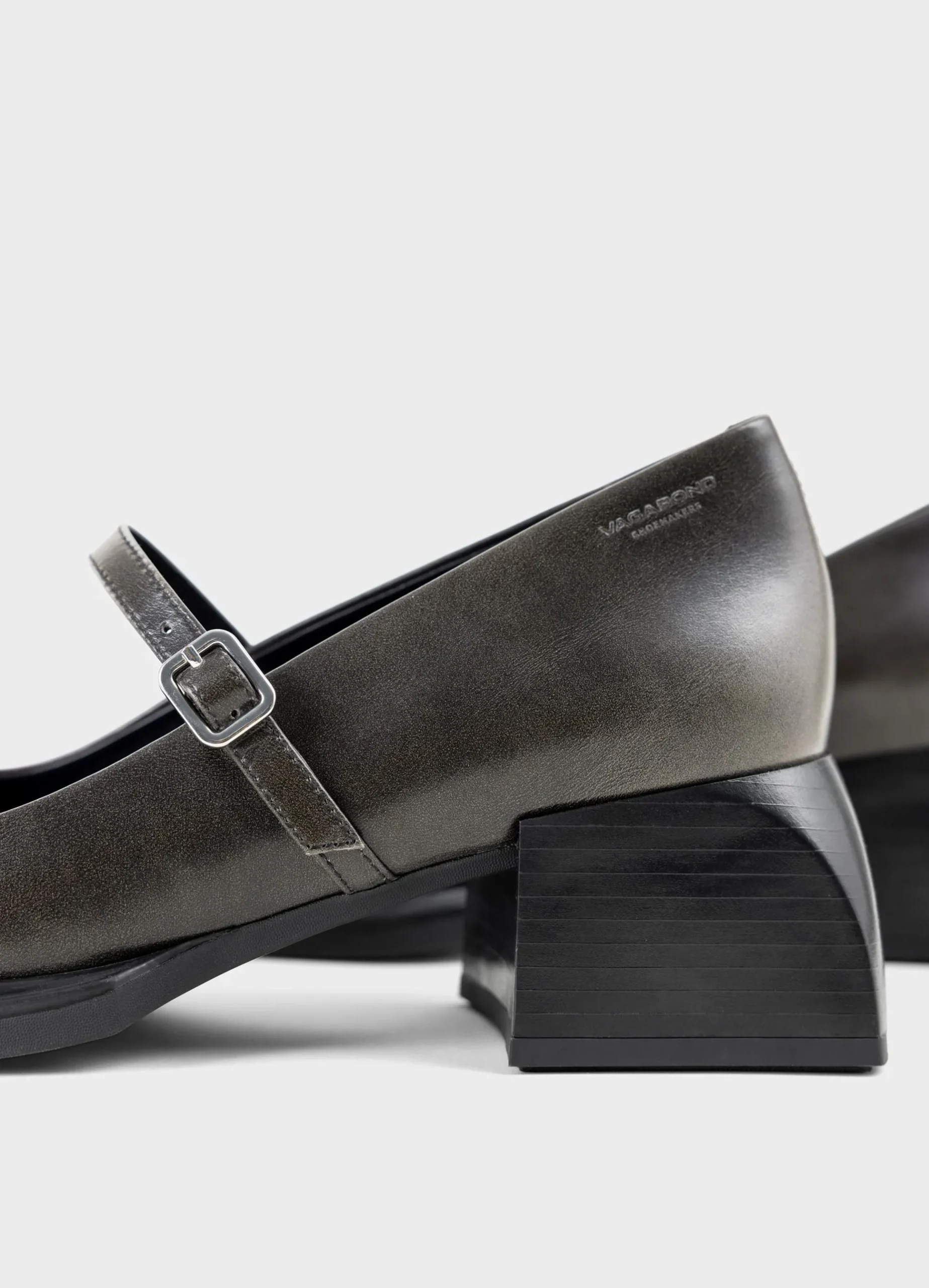 VIVIAN PUMPS